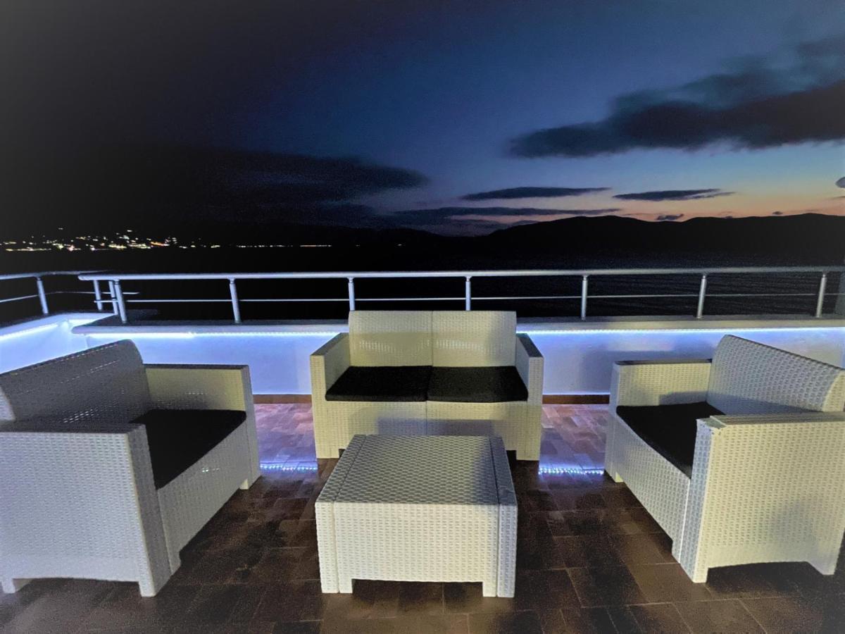 Sky & Sea Viewing Apartment Vlore Exterior photo